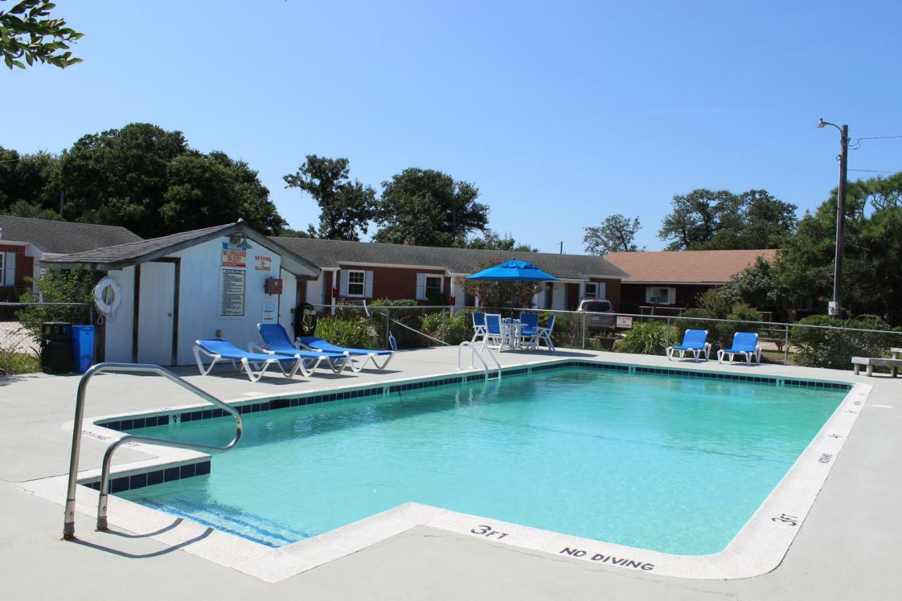 Cape Pines Motel Buxton Exterior photo